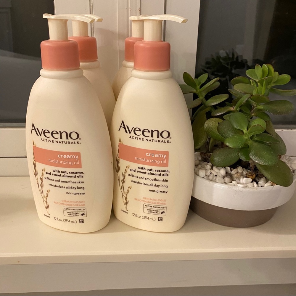Bundle of 3 Aveeno Moisturizing Oil Body Lotion